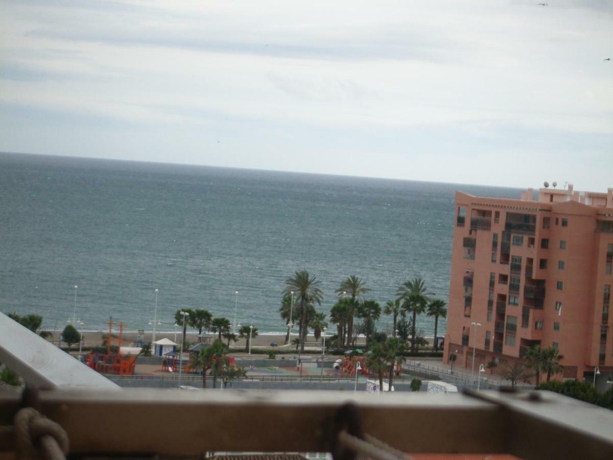 דירות מאלגה Paseo Maritimo De Poniente מראה חיצוני תמונה