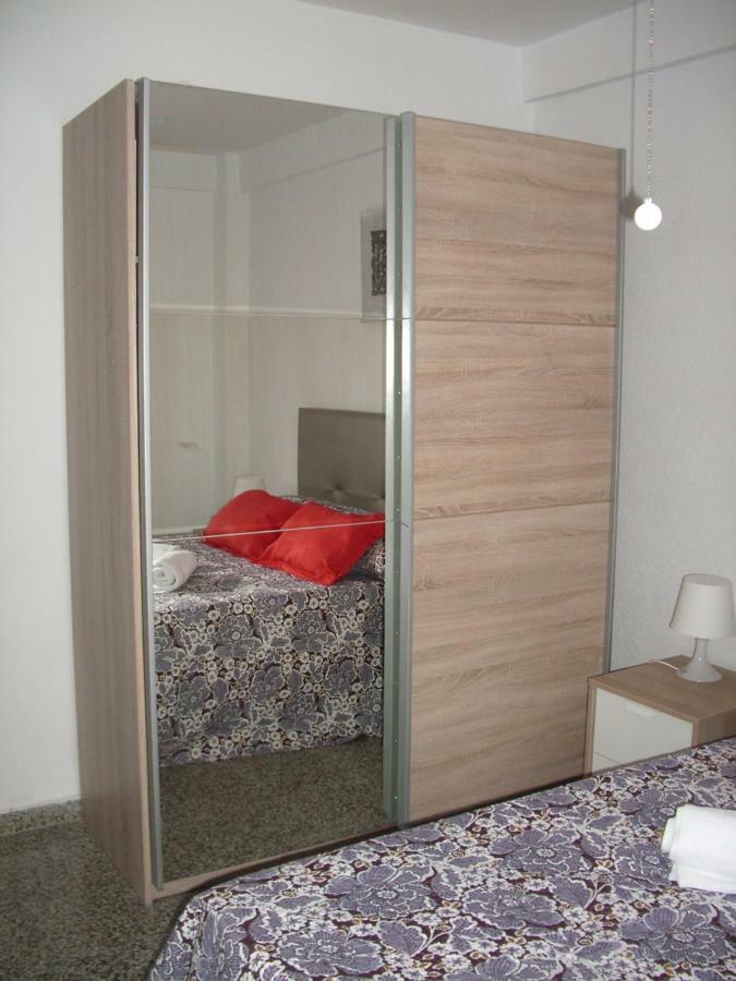 דירות מאלגה Paseo Maritimo De Poniente מראה חיצוני תמונה
