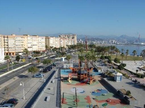 דירות מאלגה Paseo Maritimo De Poniente מראה חיצוני תמונה